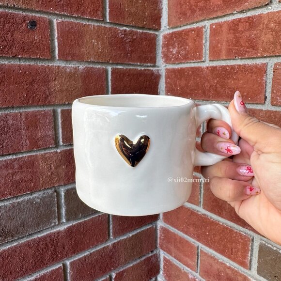 TARGET THRESHOLD GOLD EMBOSSED HEART MUG 1CT - Picture 1 of 4